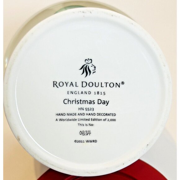 Royal Doulton Snow Globe Pretty Lady Christmas Day Figurine HN5523 #834 - Picture 8 of 11